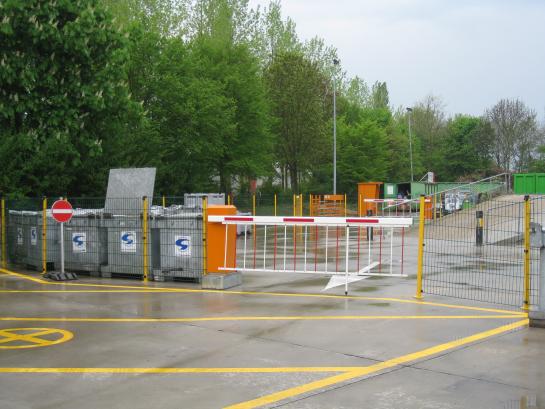 Slagboom op het recyclagepark