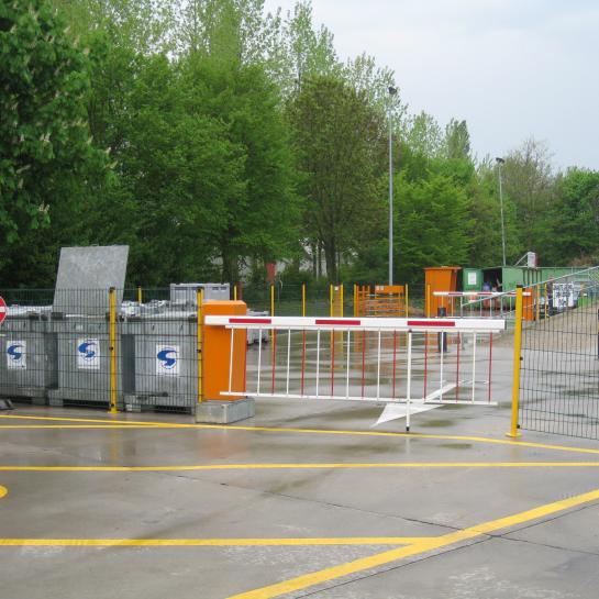 Slagboom op het recyclagepark